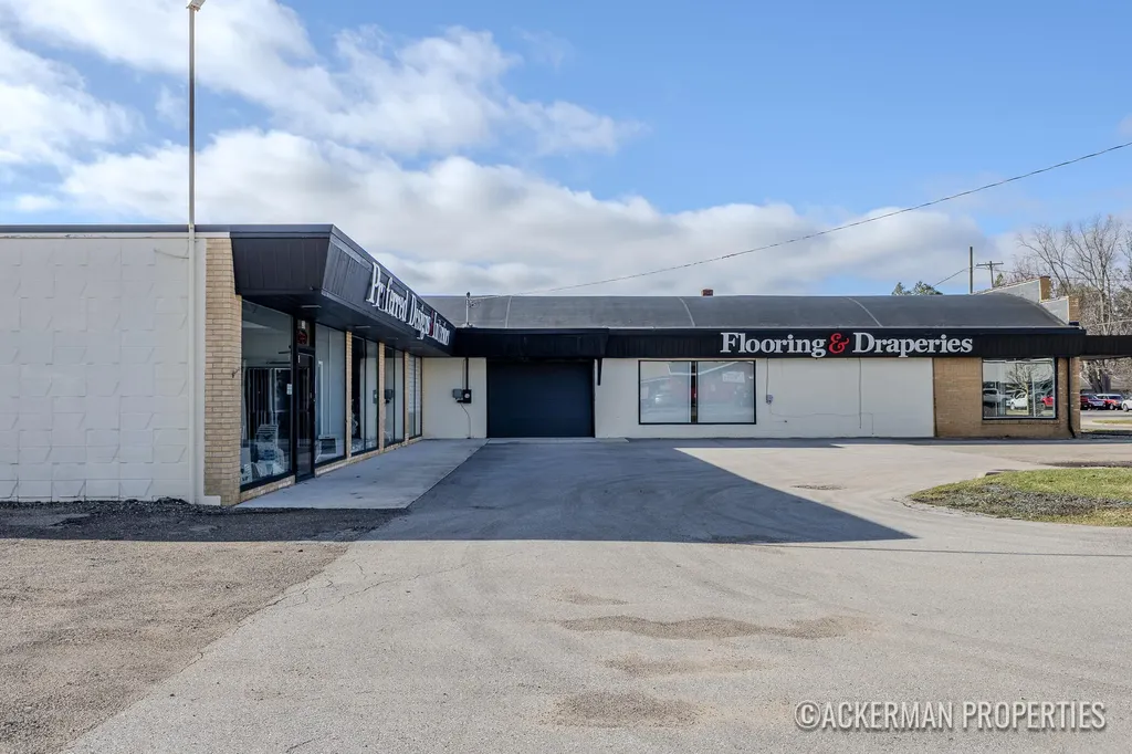 326 N Main Street NE Cedar Springs City MI 49319