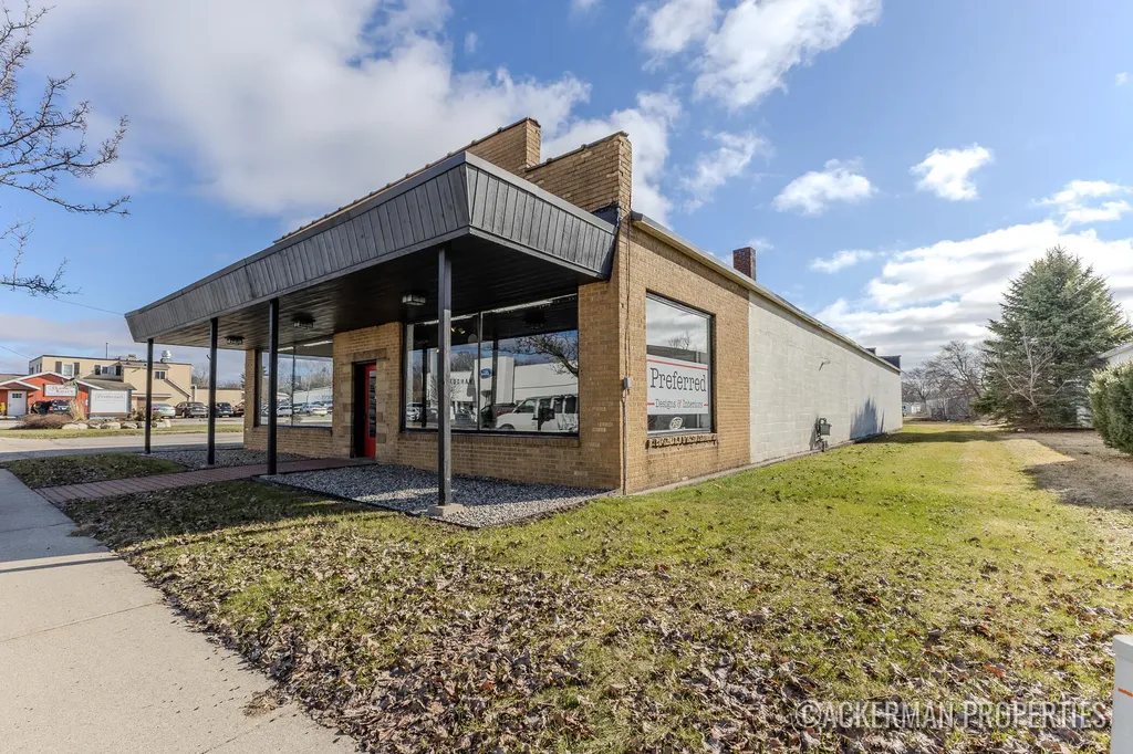 326 N Main Street NE Cedar Springs City MI 49319