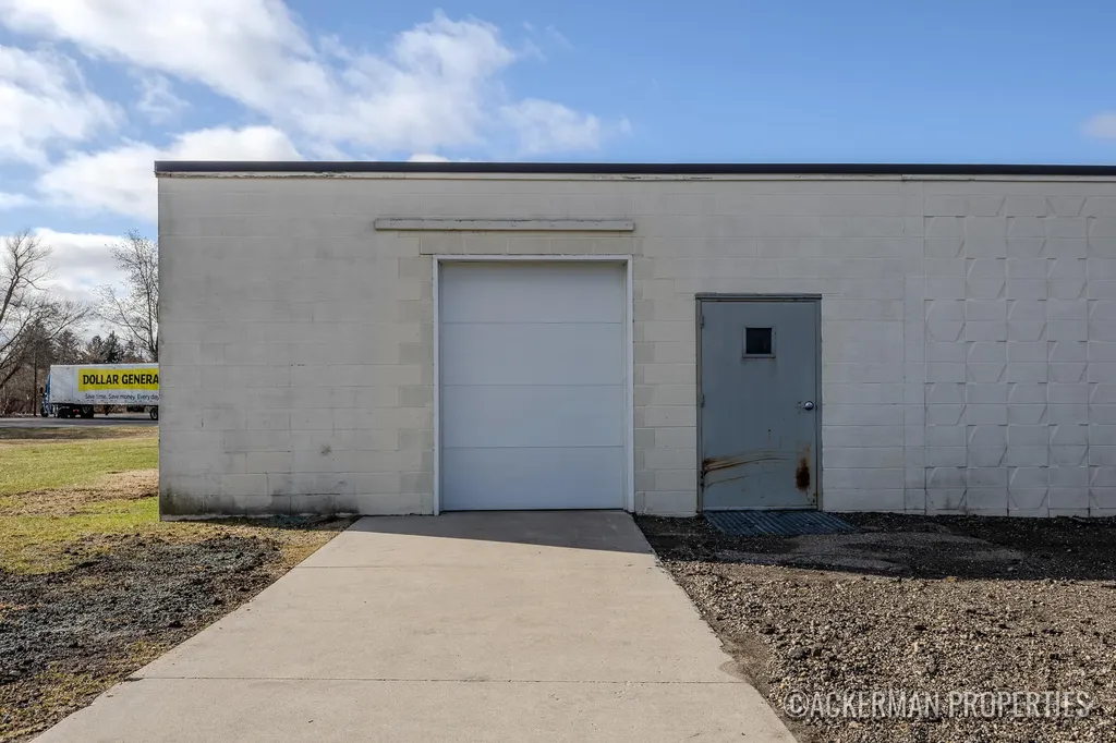 326 N Main Street NE Cedar Springs City MI 49319