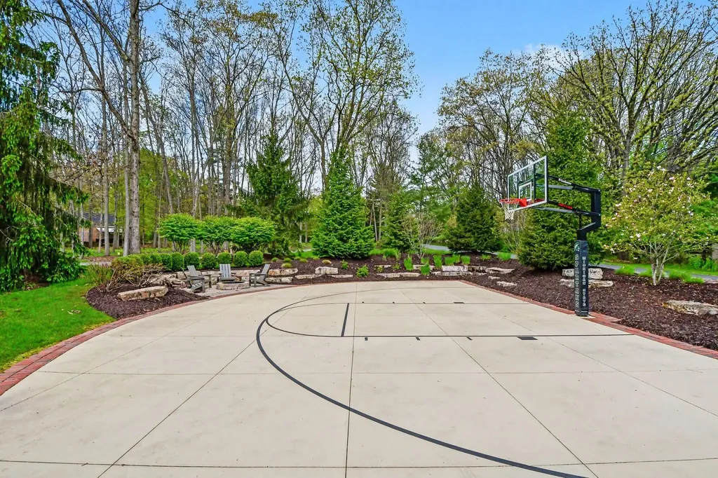 7428 Biscayne Way SE Cascade Charter Township MI 49546
