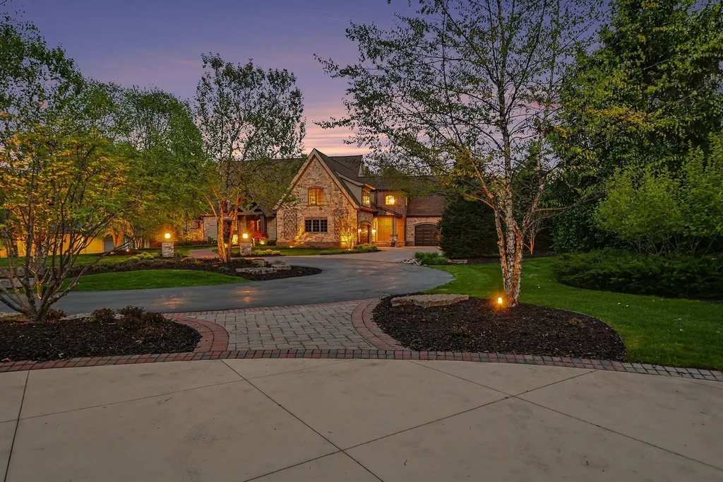 7428 Biscayne Way SE Cascade Charter Township MI 49546