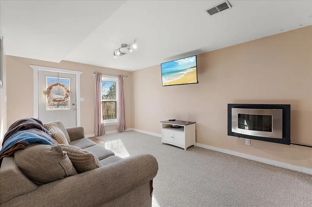 12880 Jordan Meadows Court NE Vergennes Township MI 49331