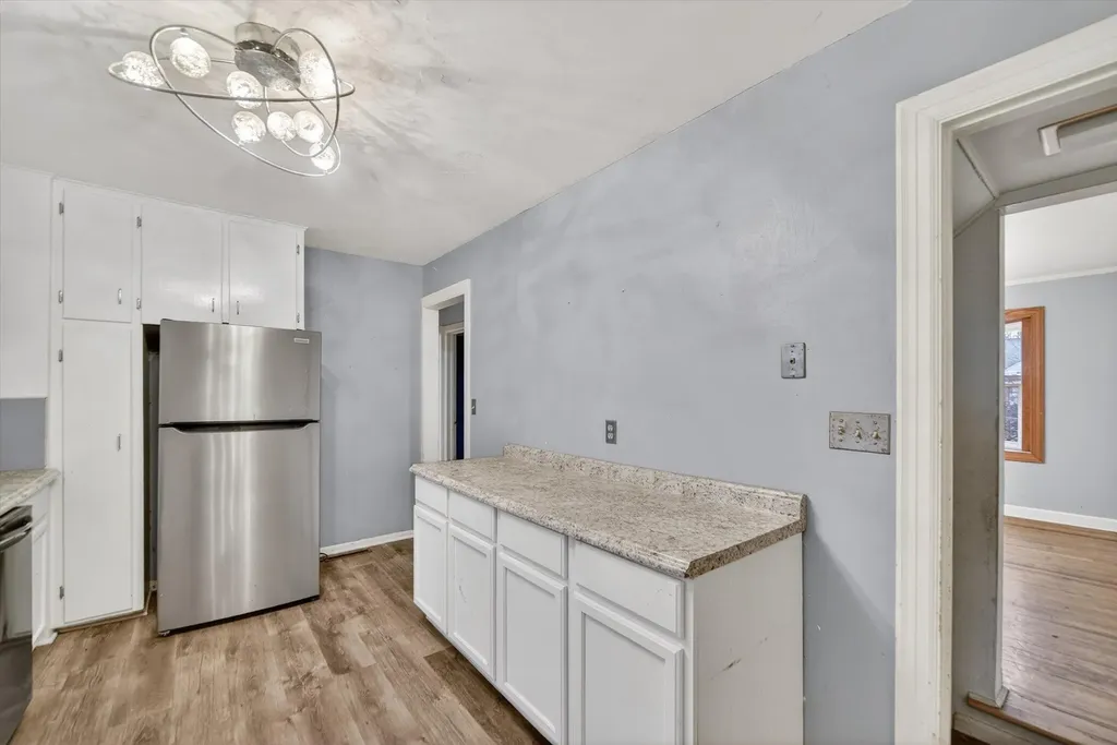 206 Pleasantview Drive Battle Creek City MI 49017