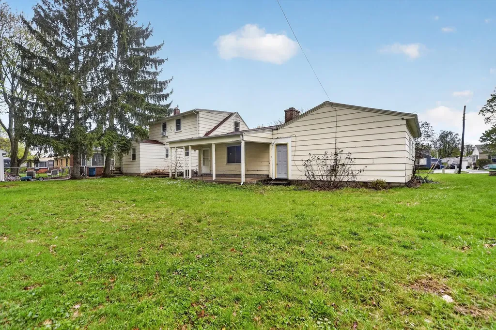 206 Pleasantview Drive Battle Creek City MI 49017