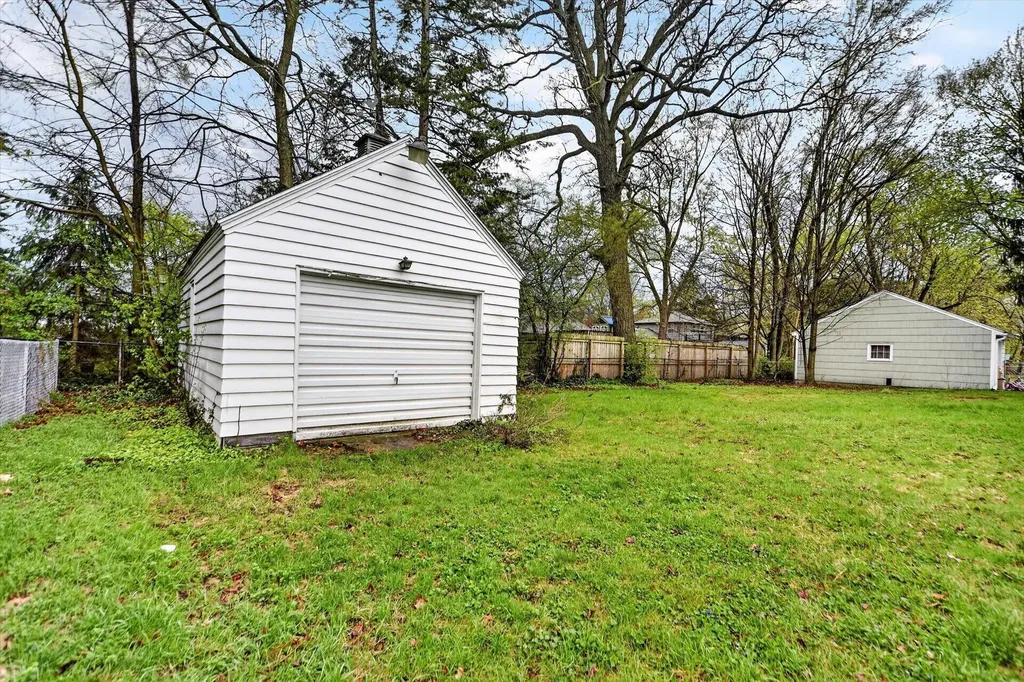 206 Pleasantview Drive Battle Creek City MI 49017