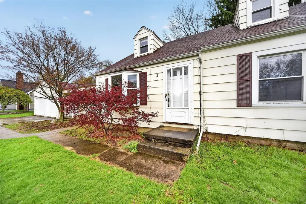 206 Pleasantview Drive Battle Creek City MI 49017