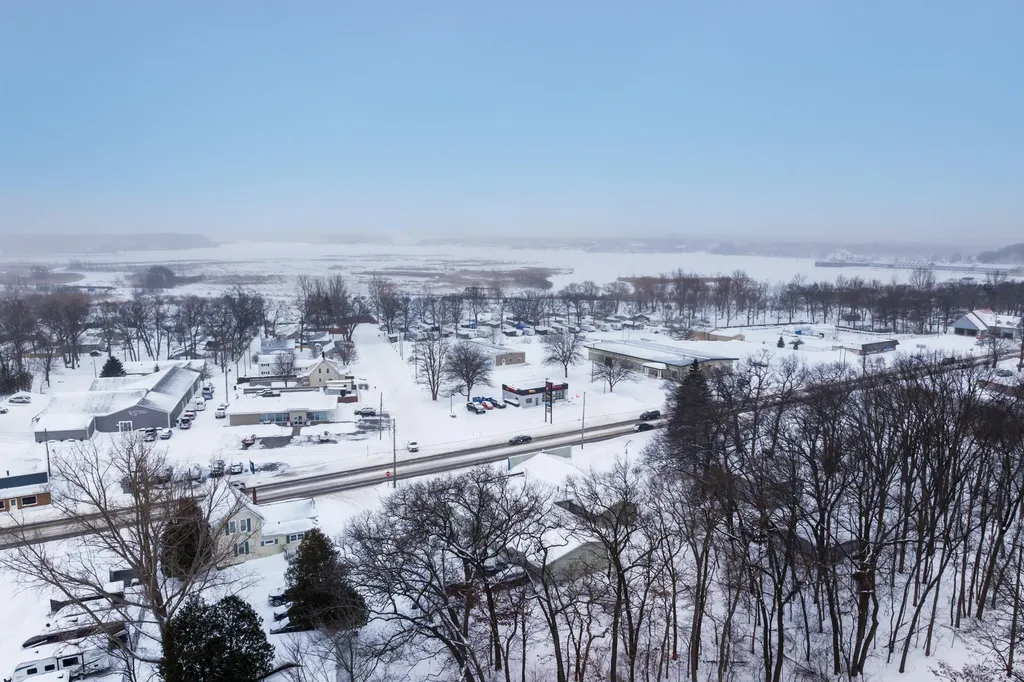 316 W Parkdale Avenue Manistee Township MI 49660