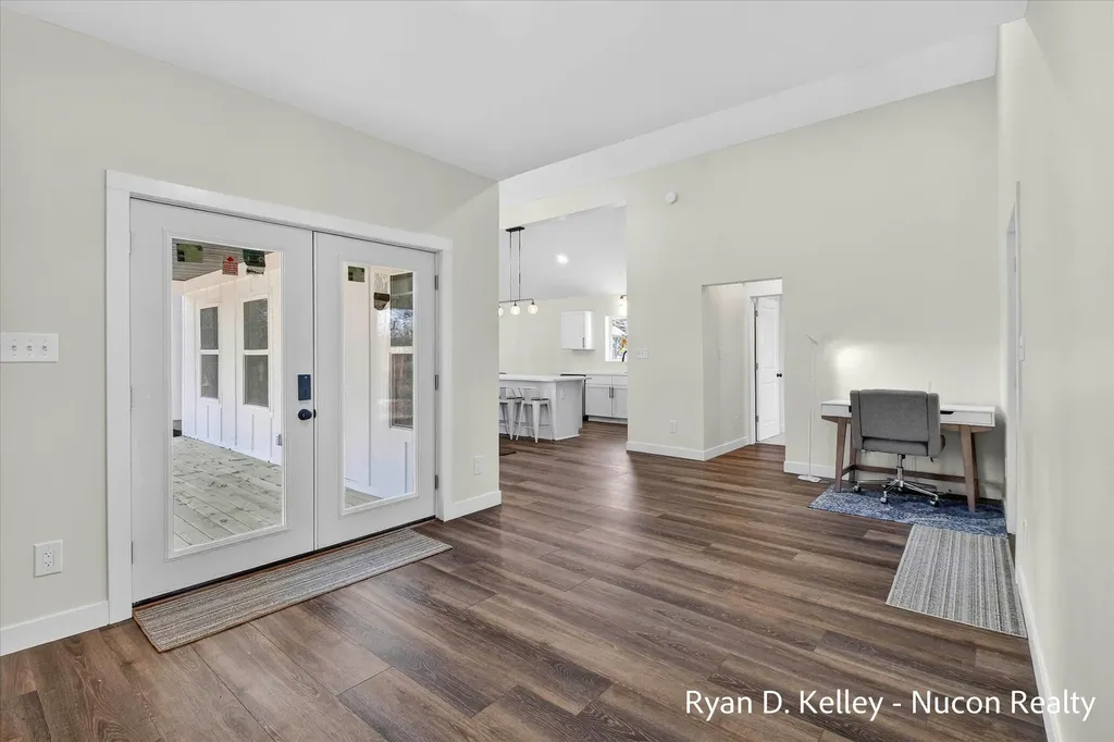 8411 Peninsula Drive W Morton Township MI 49346
