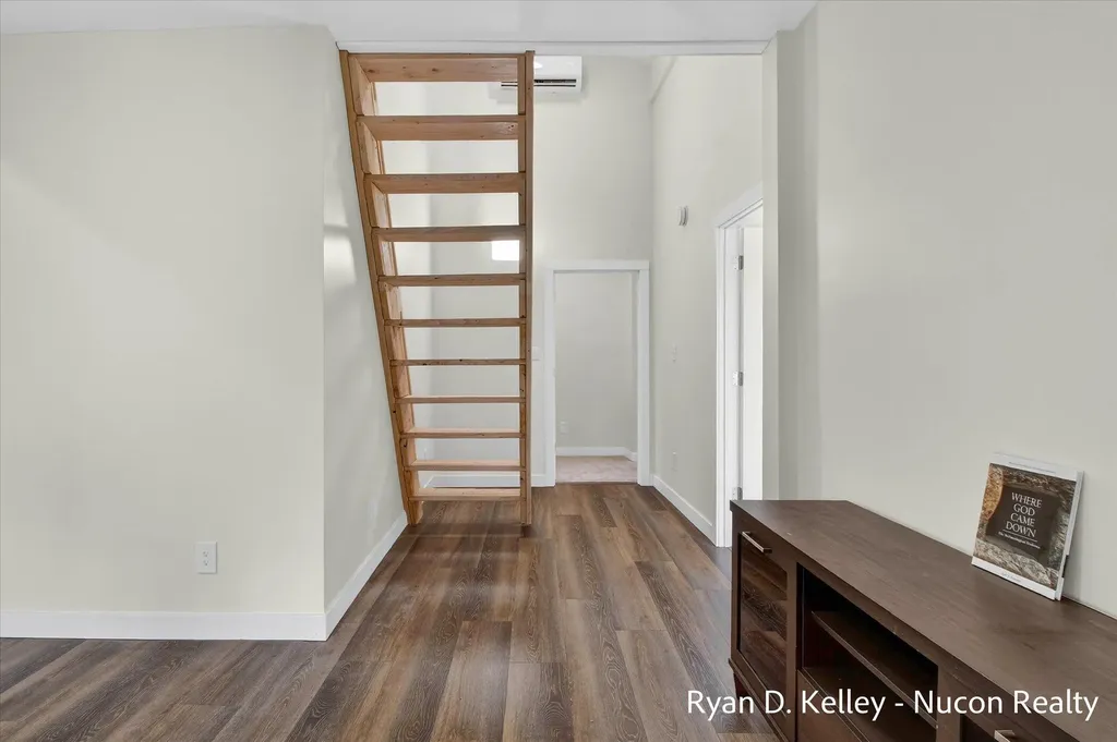 8411 Peninsula Drive W Morton Township MI 49346