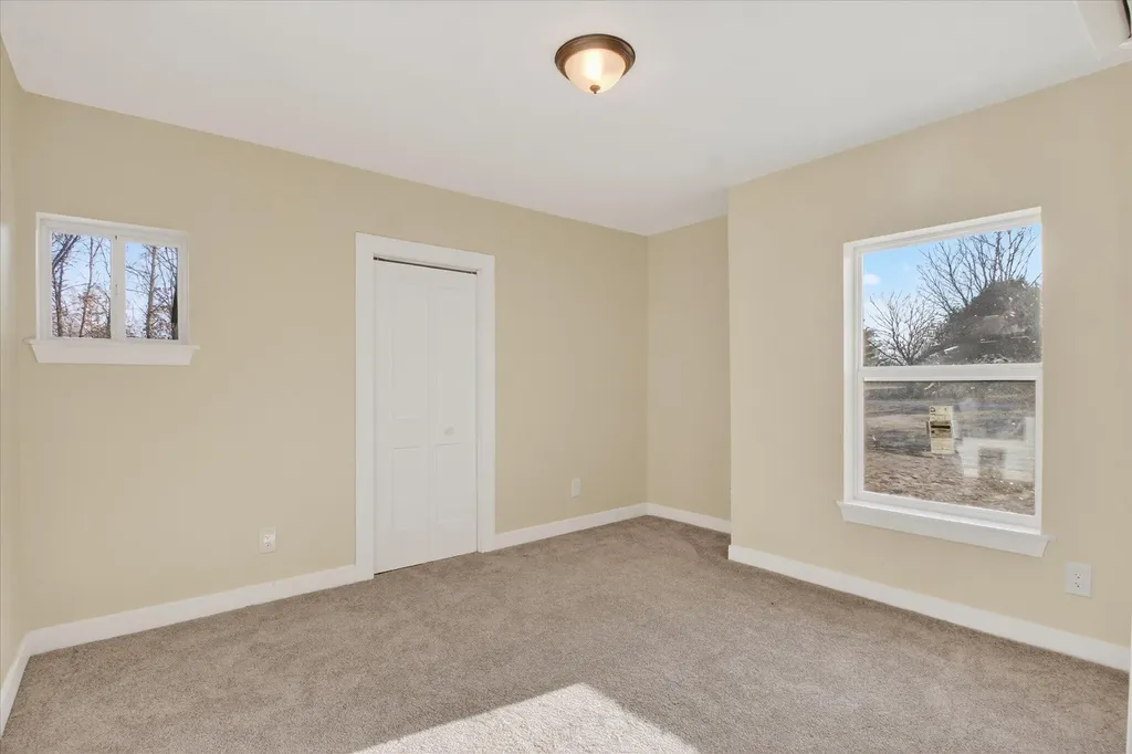 8411 Peninsula Drive W Morton Township MI 49346