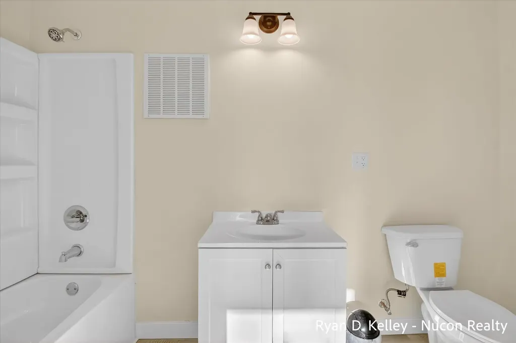 8411 Peninsula Drive W Morton Township MI 49346
