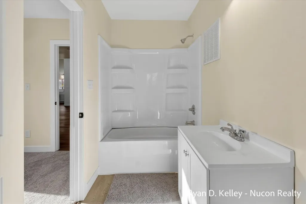 8411 Peninsula Drive W Morton Township MI 49346