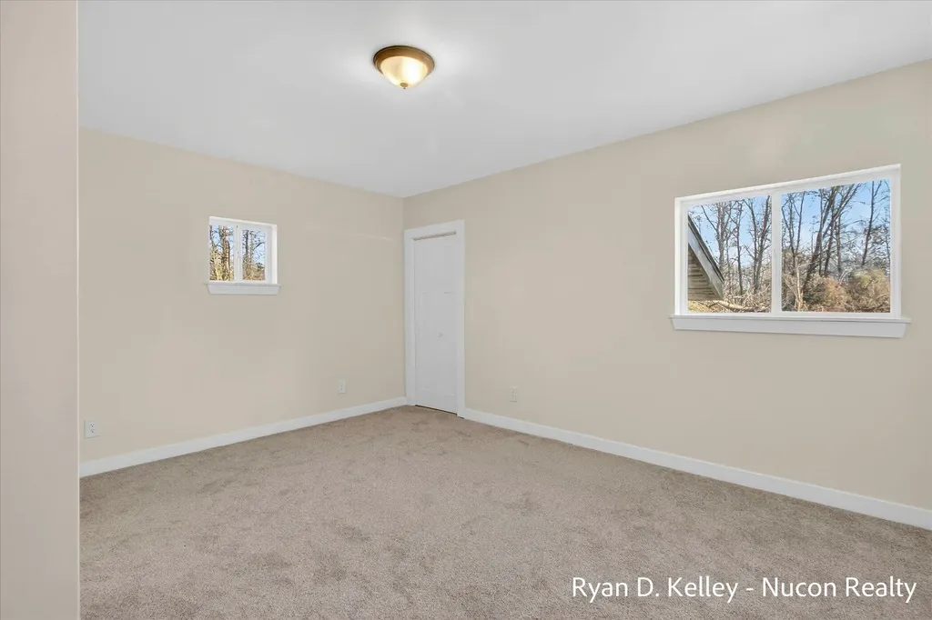 8411 Peninsula Drive W Morton Township MI 49346