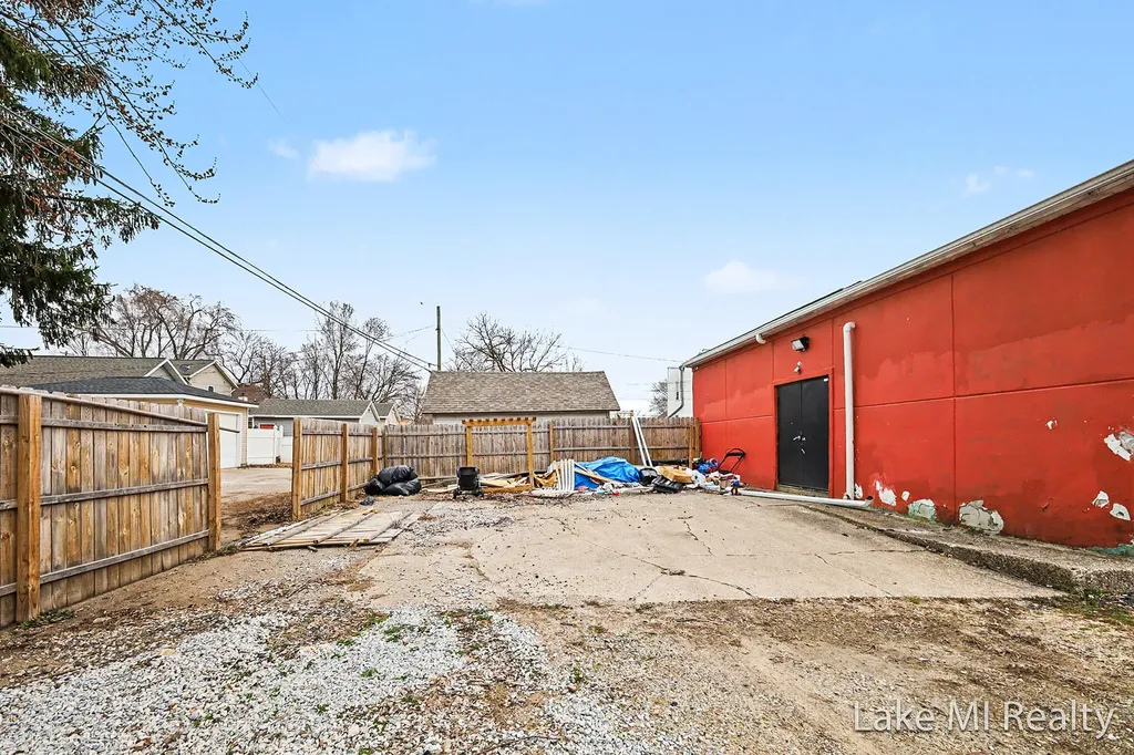 1225 Chicago Drive SW Wyoming City MI 49509