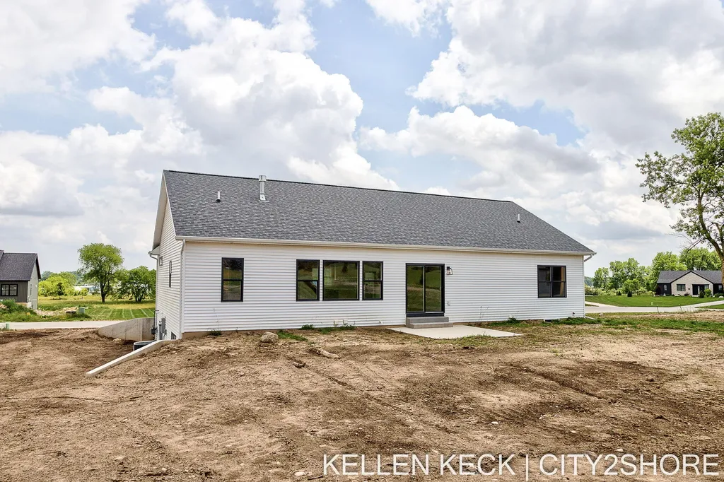 11325 Bancroft Way SE Bowne Township MI 49302