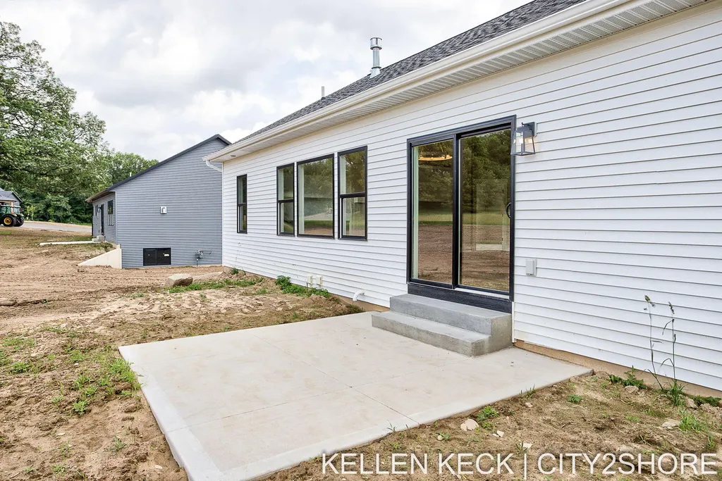 11325 Bancroft Way SE Bowne Township MI 49302
