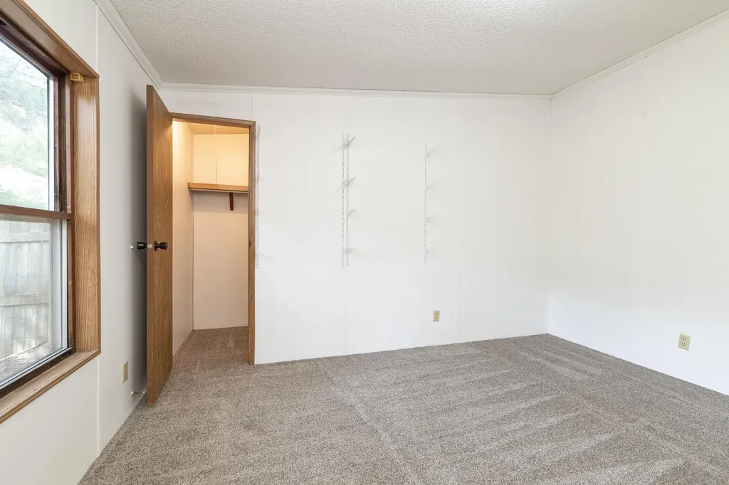 13064 Riverside Drive Constantine Township MI 49042