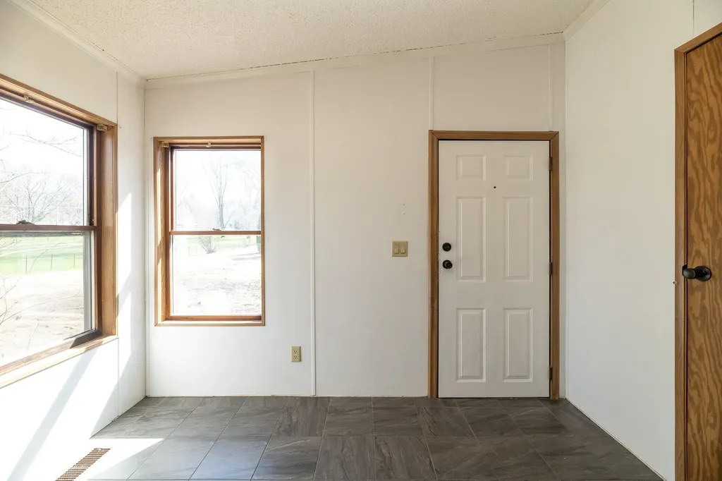 13064 Riverside Drive Constantine Township MI 49042