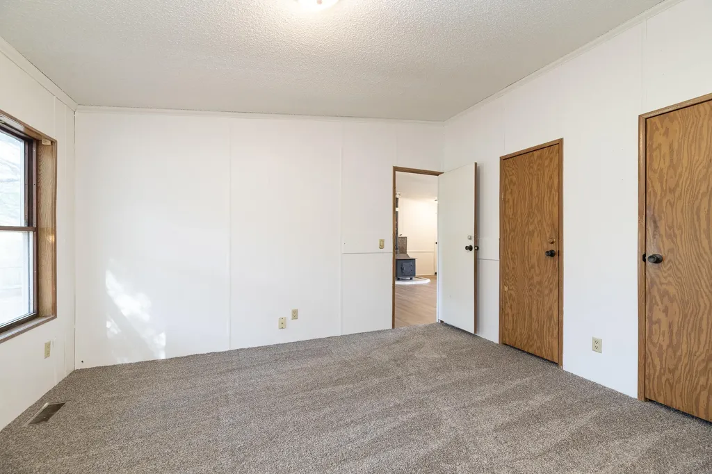 13064 Riverside Drive Constantine Township MI 49042