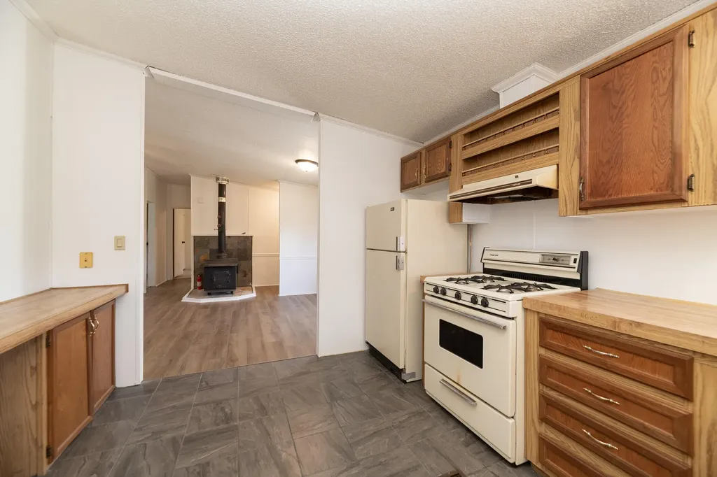 13064 Riverside Drive Constantine Township MI 49042
