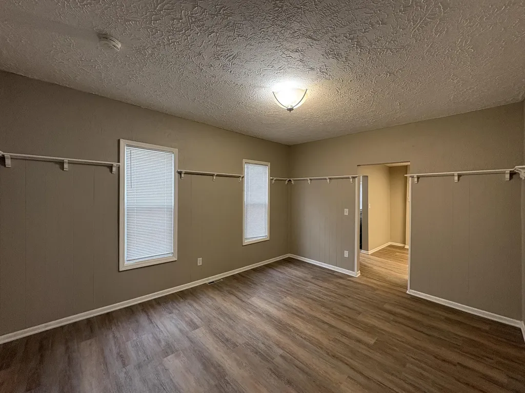 1955 Hendricks Avenue SW Wyoming City MI 49509