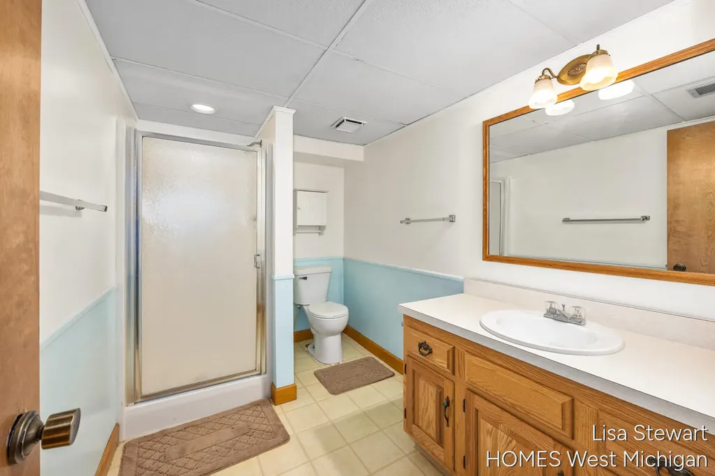 5951 Leisure South Drive SE Kentwood City MI 49548