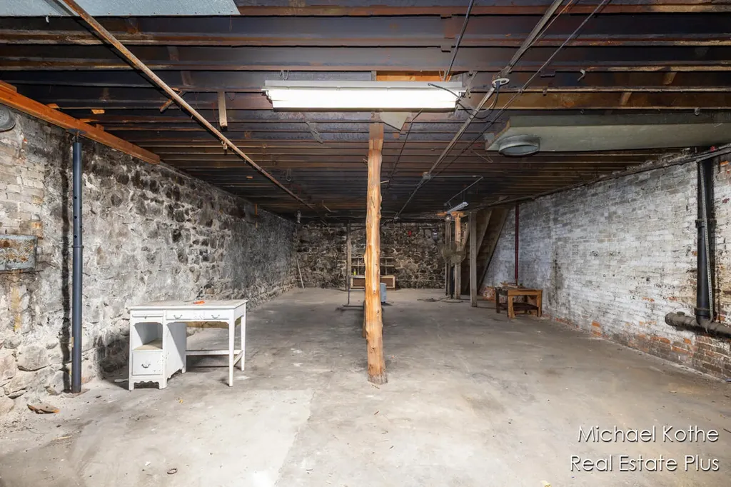 126 W State Street Hastings City MI 49058