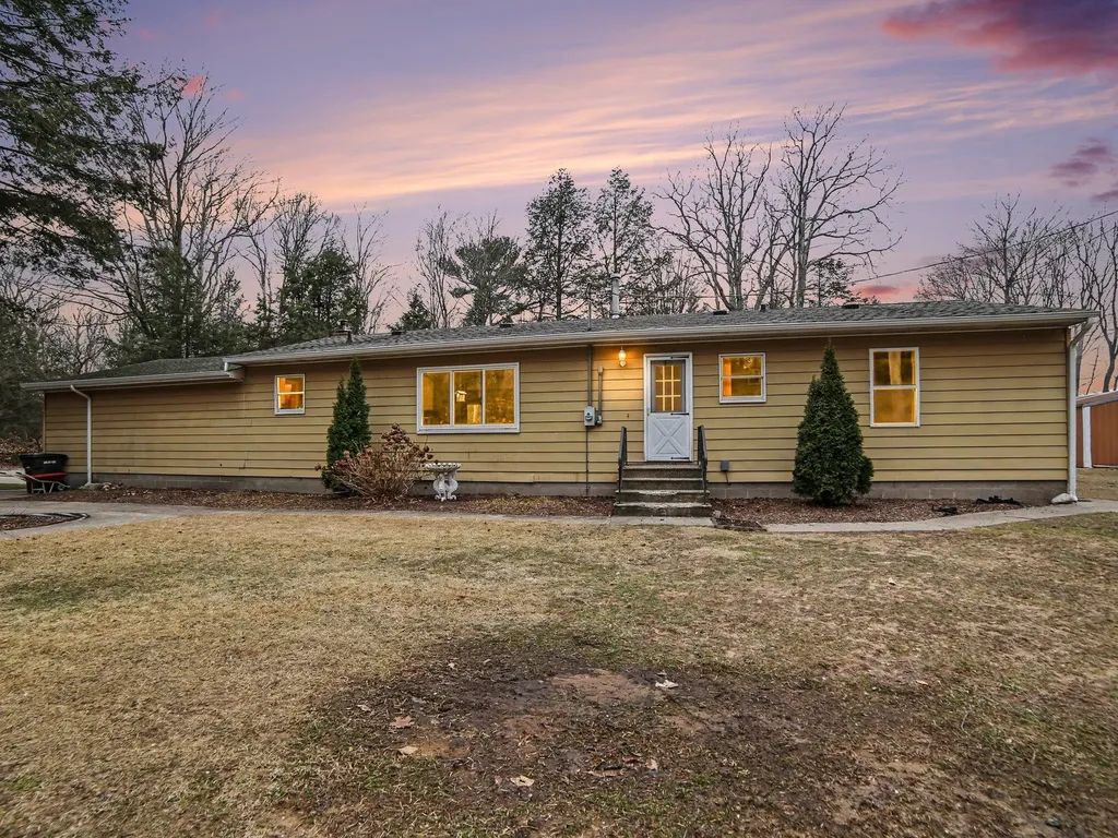 8590 W Thomas Road Benona Township MI 49455