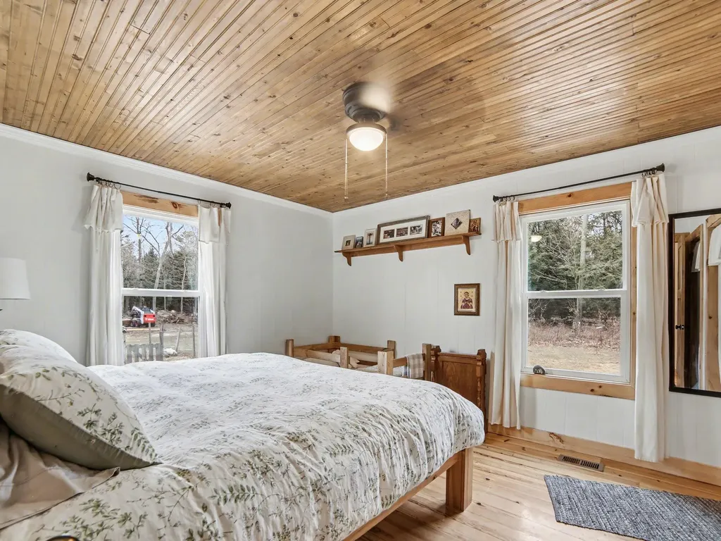 8590 W Thomas Road Benona Township MI 49455