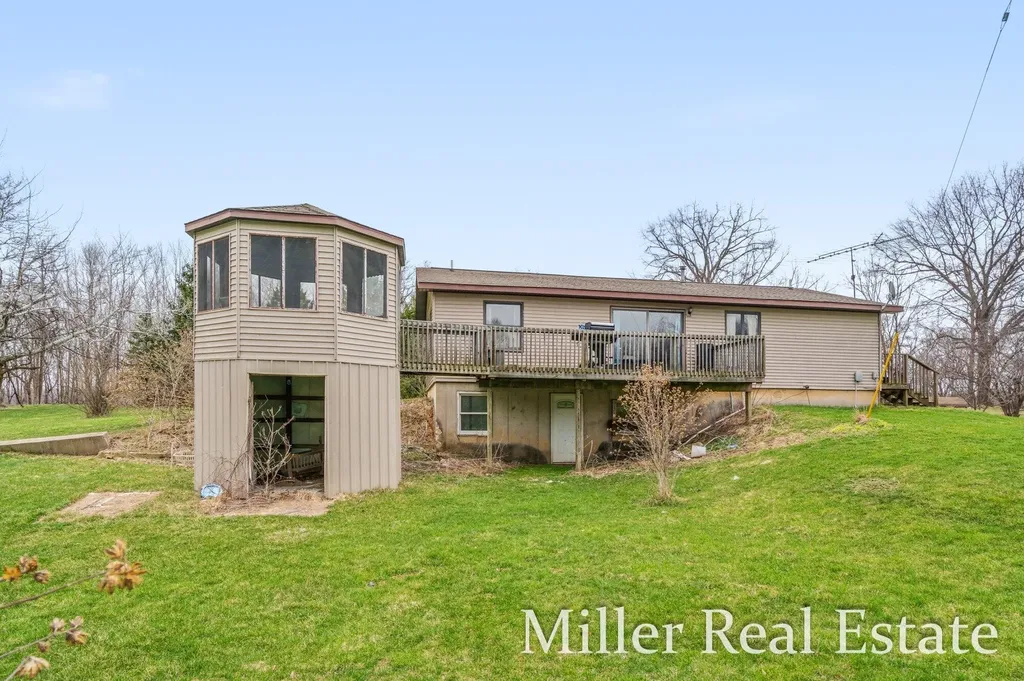 6130 Gurd Road Hope Township MI 49058