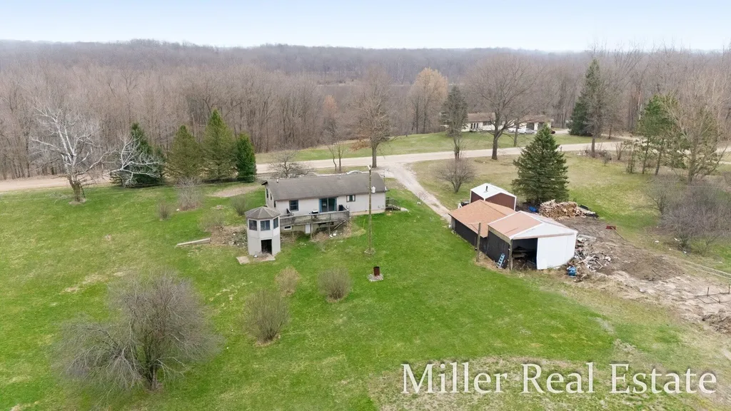 6130 Gurd Road Hope Township MI 49058