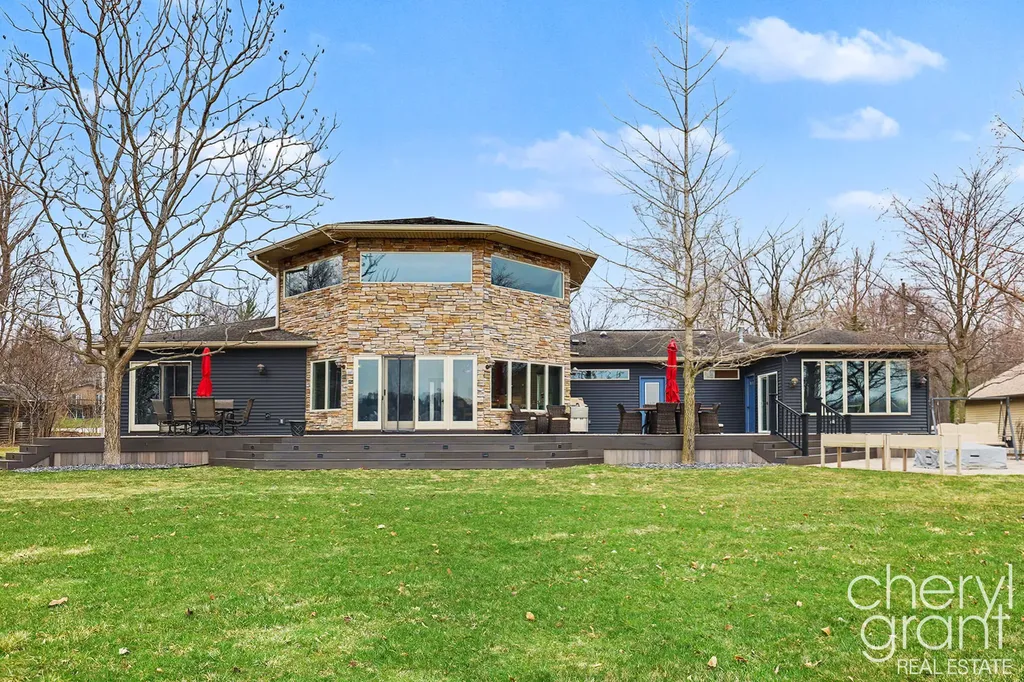 7022 Strawberry Lane Unknown City MI 48815