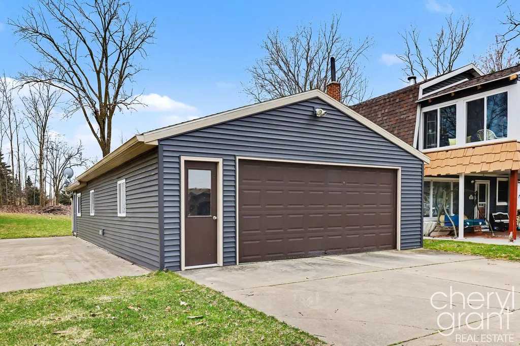 7022 Strawberry Lane Unknown City MI 48815