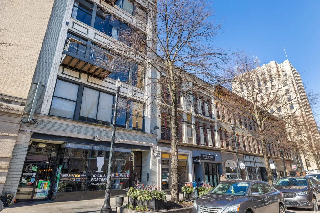 49 Monroe Center Street NW Grand Rapids City MI 49503