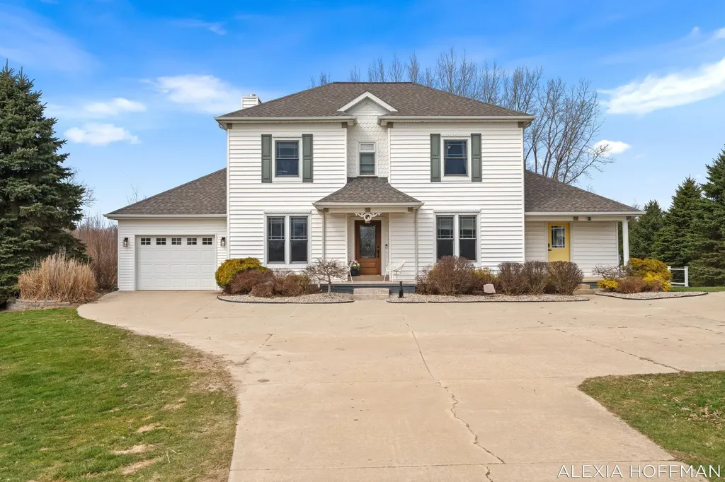 7266 Peddler Lake Campbell Township MI 48815