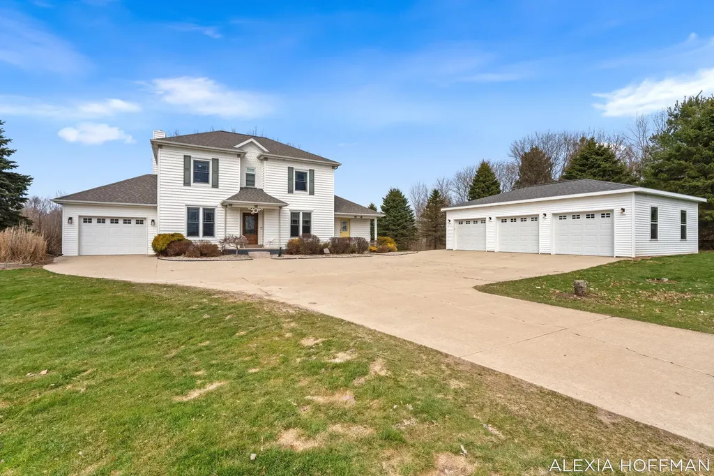 7266 Peddler Lake Campbell Township MI 48815