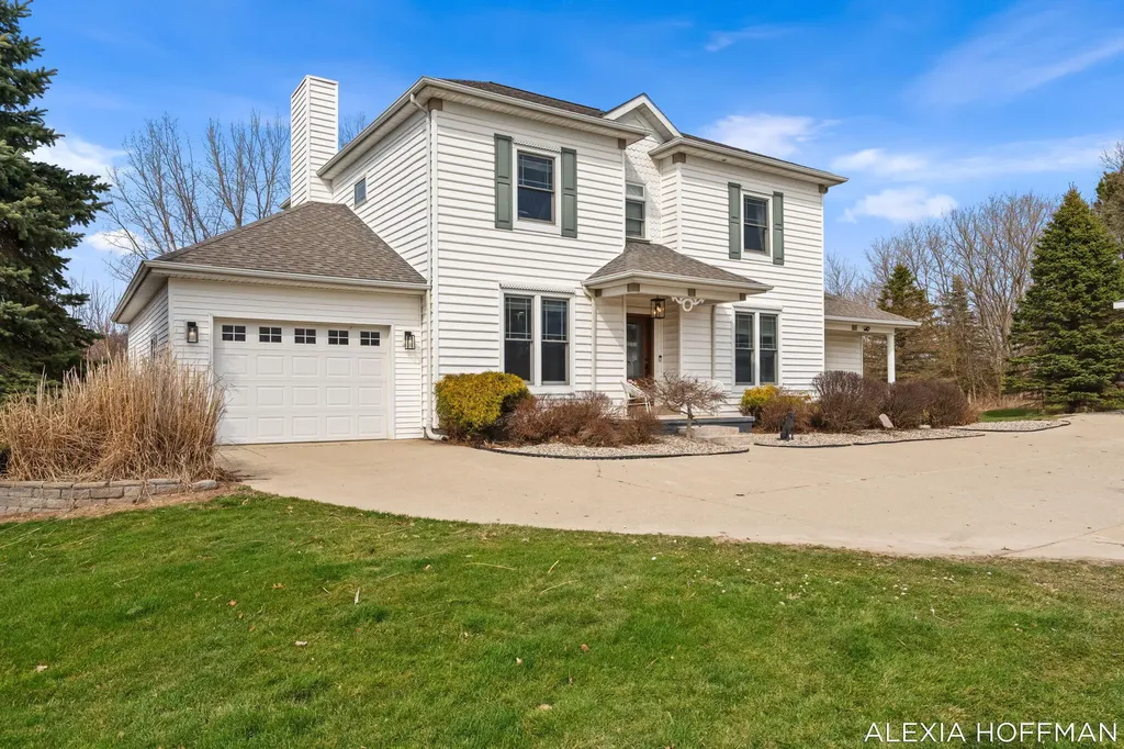 7266 Peddler Lake Campbell Township MI 48815