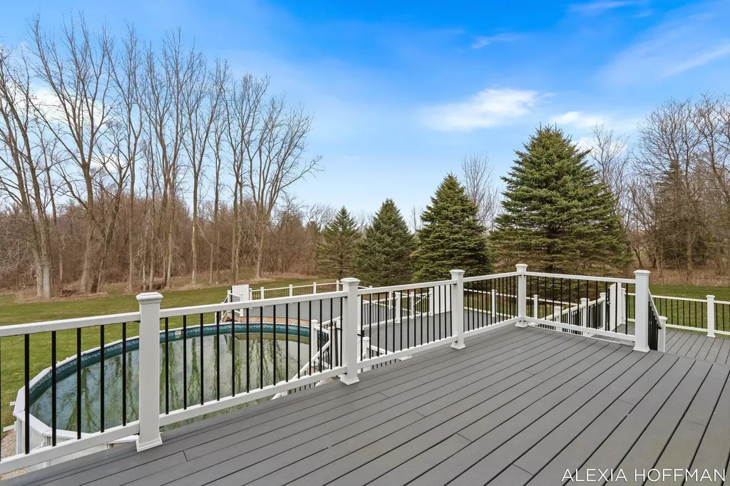 7266 Peddler Lake Campbell Township MI 48815