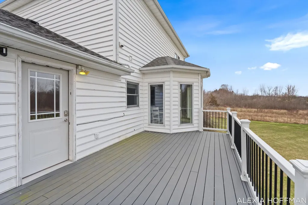 7266 Peddler Lake Campbell Township MI 48815