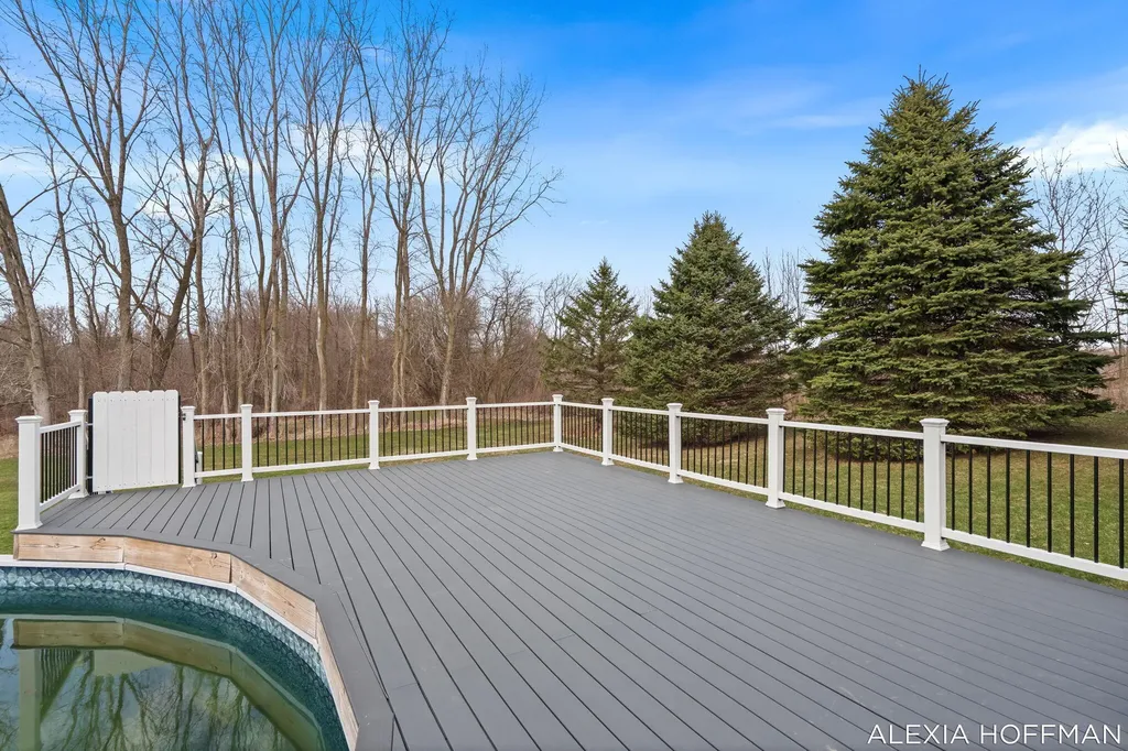 7266 Peddler Lake Campbell Township MI 48815