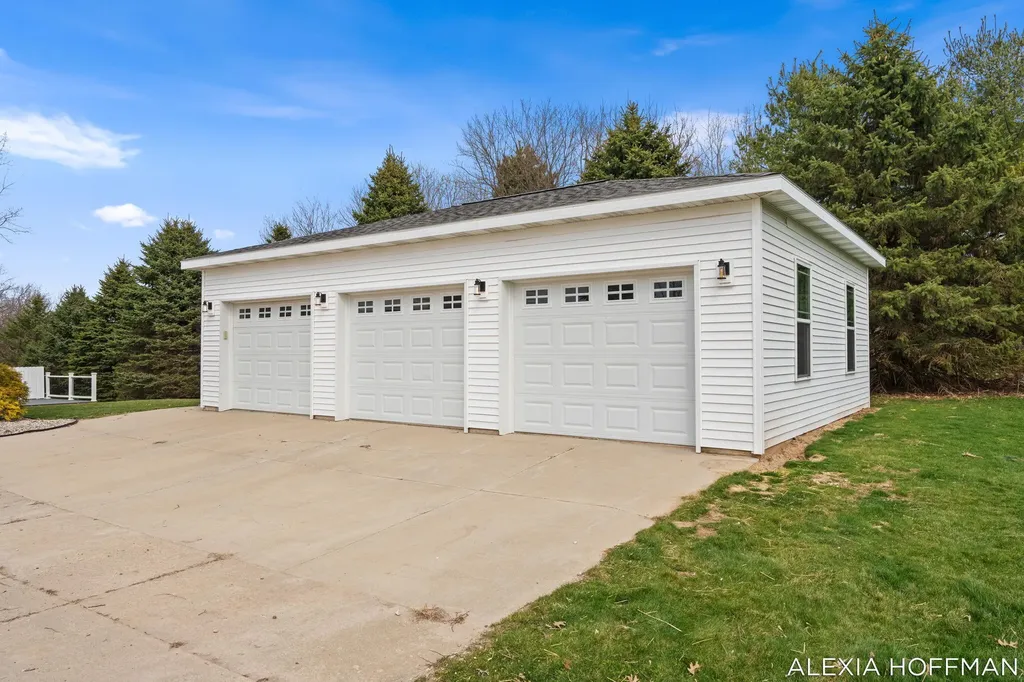7266 Peddler Lake Campbell Township MI 48815