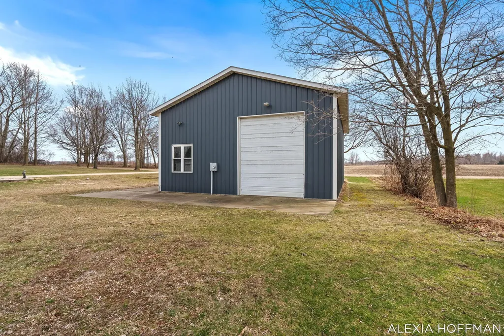 7266 Peddler Lake Campbell Township MI 48815