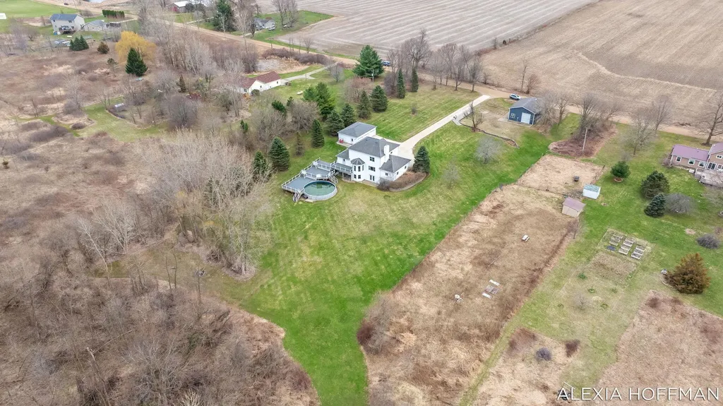 7266 Peddler Lake Campbell Township MI 48815