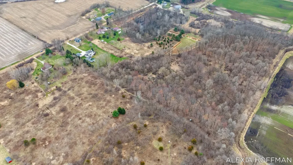 7266 Peddler Lake Campbell Township MI 48815