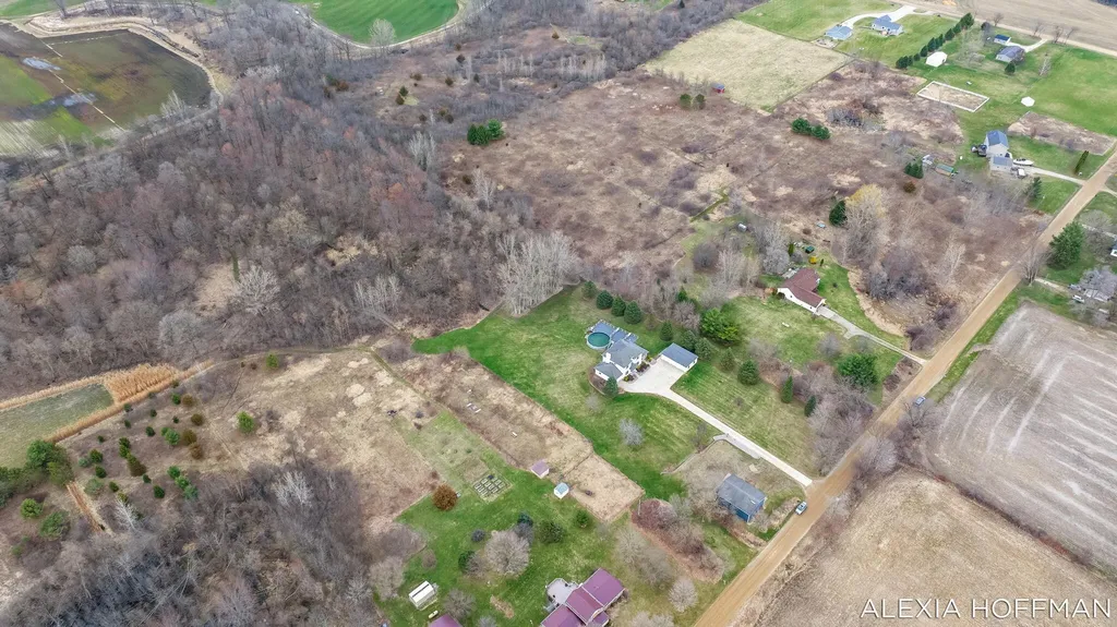 7266 Peddler Lake Campbell Township MI 48815