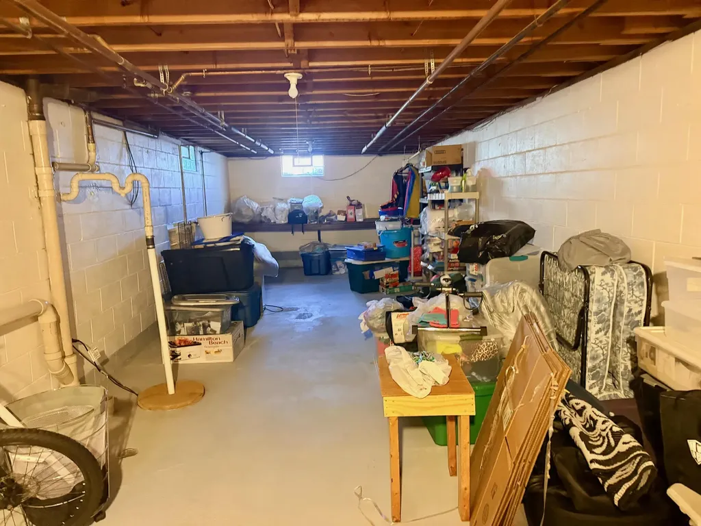 1520 Havenga Street Laketon Township MI 49445