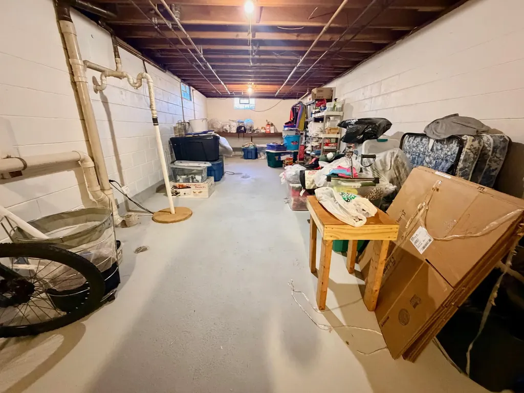 1520 Havenga Street Laketon Township MI 49445