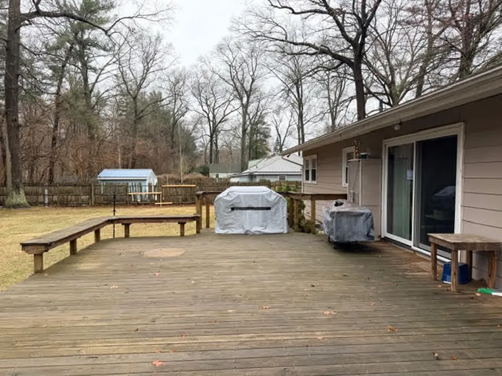 1520 Havenga Street Laketon Township MI 49445