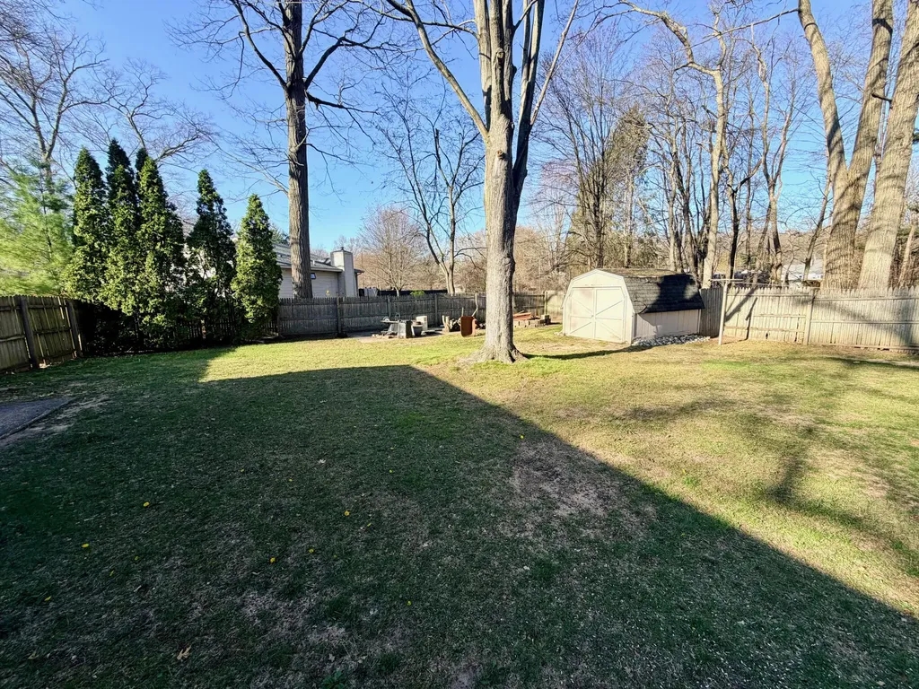 1520 Havenga Street Laketon Township MI 49445