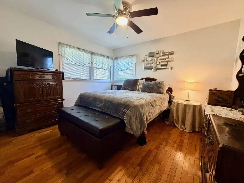 1520 Havenga Street Laketon Township MI 49445